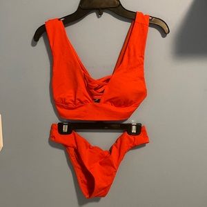 BillaBong Sol Searcher bikini set (plunge top & low rise cheeky bottoms)